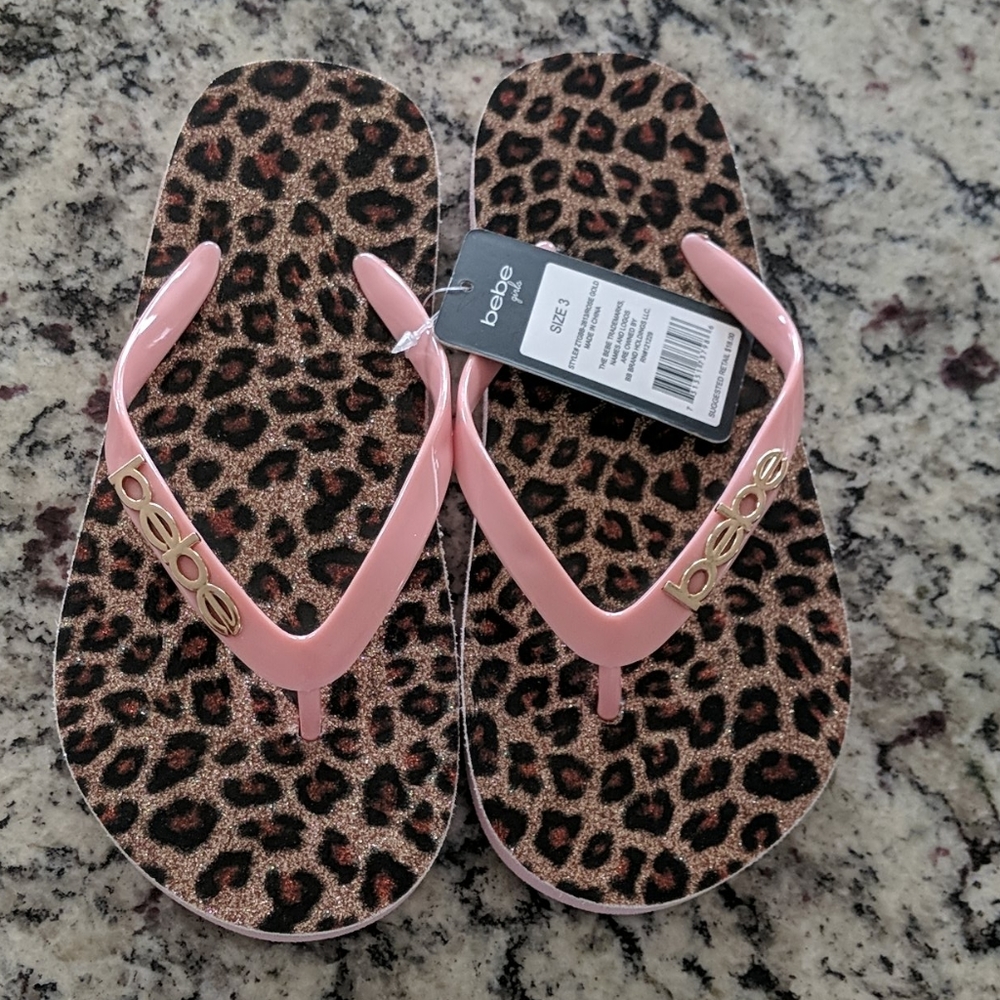Big Kids BEBE flip flops! Size 3!